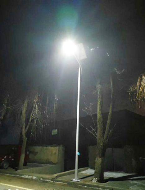 积石山县同德太阳能路灯项目