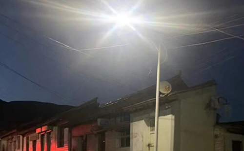 农村院子里最适合的同德太阳能路灯亮度与安装要点